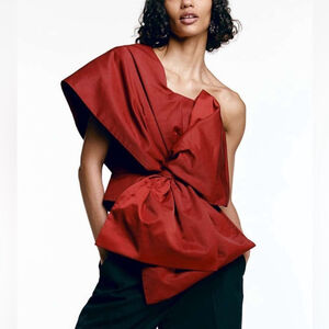 H&M NWT Viral Red Holiday Bow Top Asymmetrical Backless size Small
